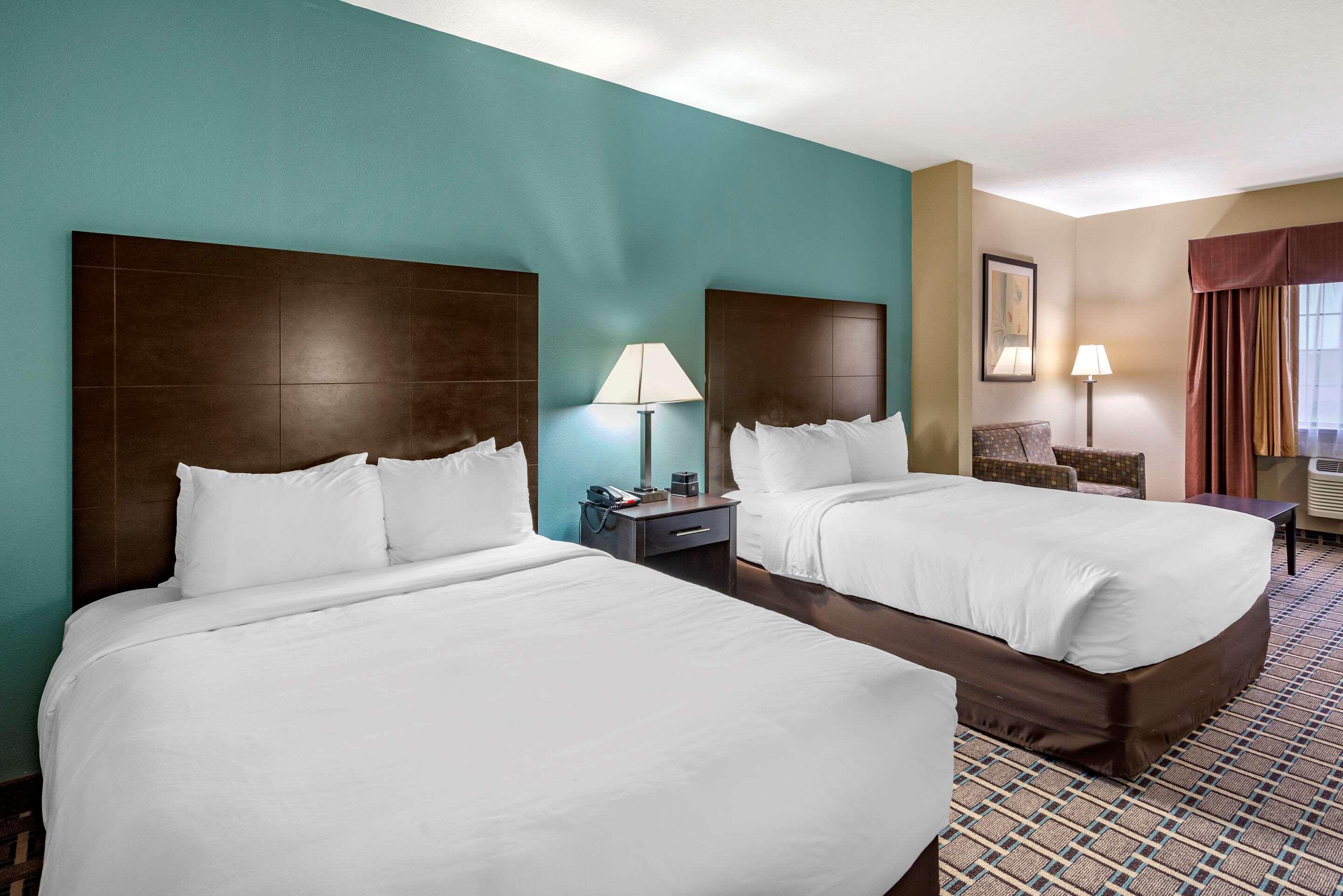 Comfort Suites Clovis Bagian luar foto