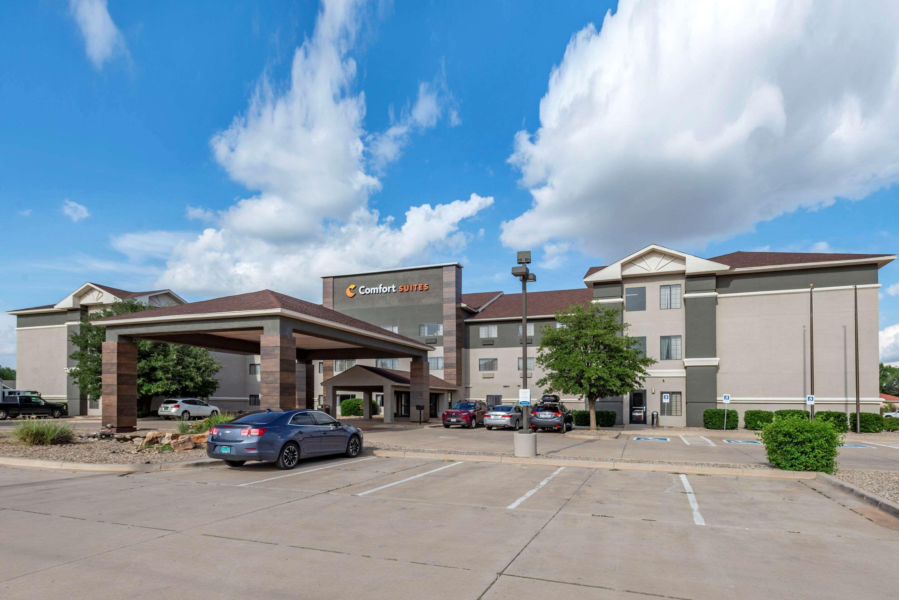 Comfort Suites Clovis Bagian luar foto
